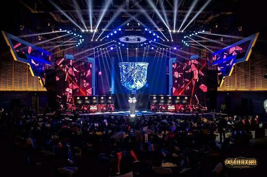 PJ华盛顿 PJ华盛顿