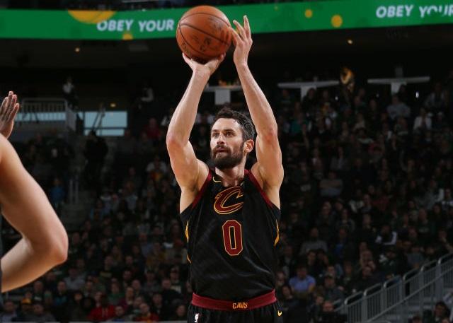 官方：波尔图1500万欧签下马竞前锋奥莫罗迪翁50%所有权